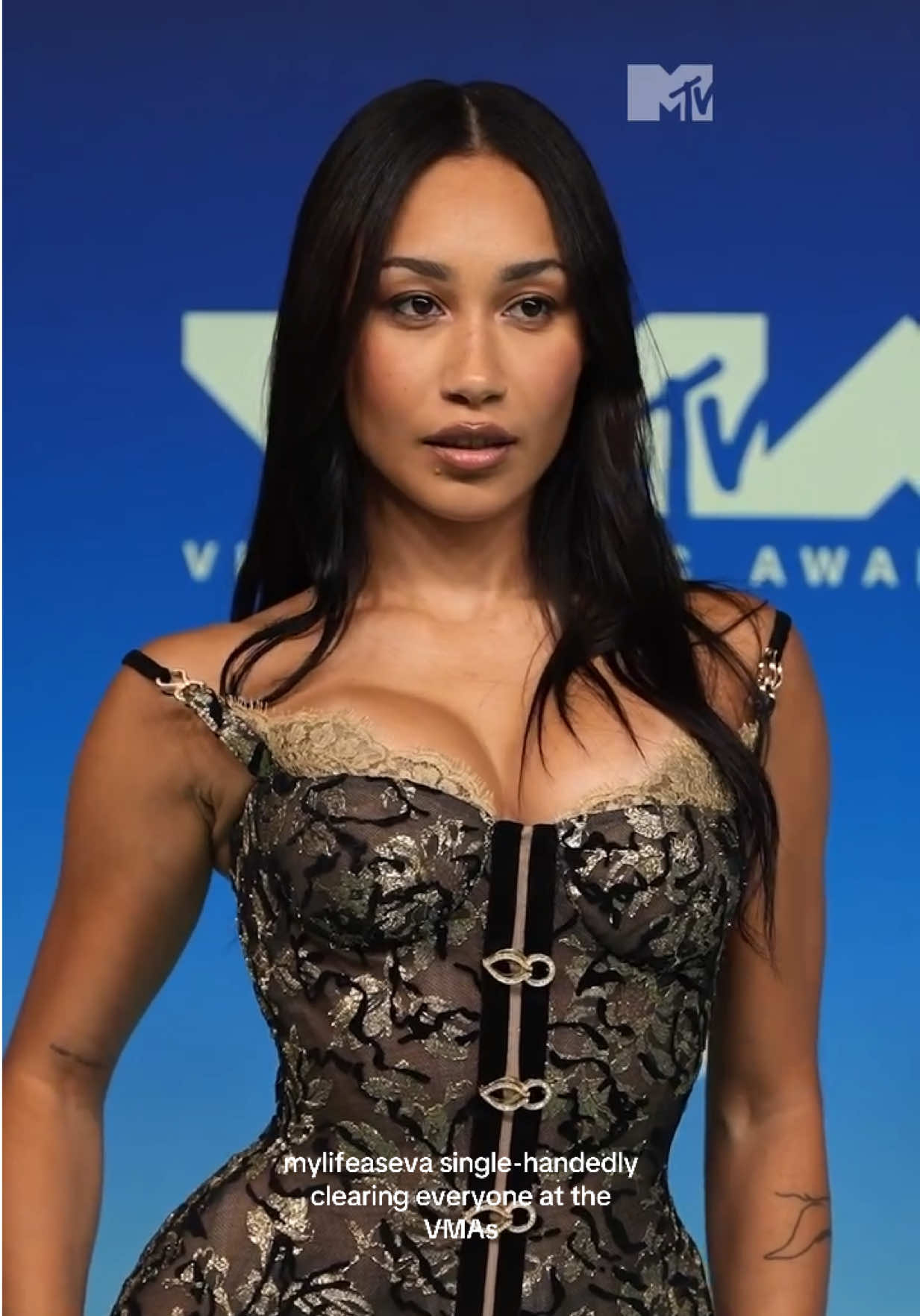 @Eva Gutowski