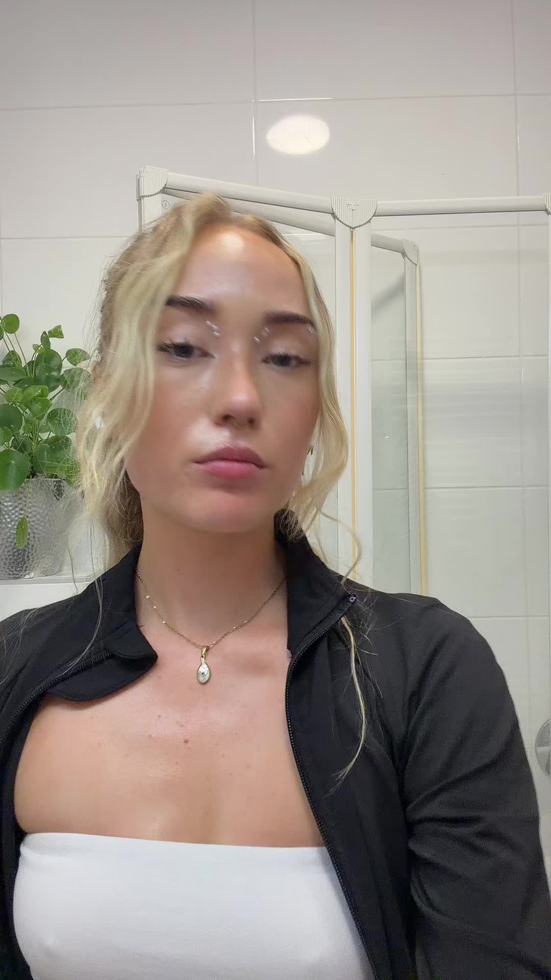 @leahfhl
