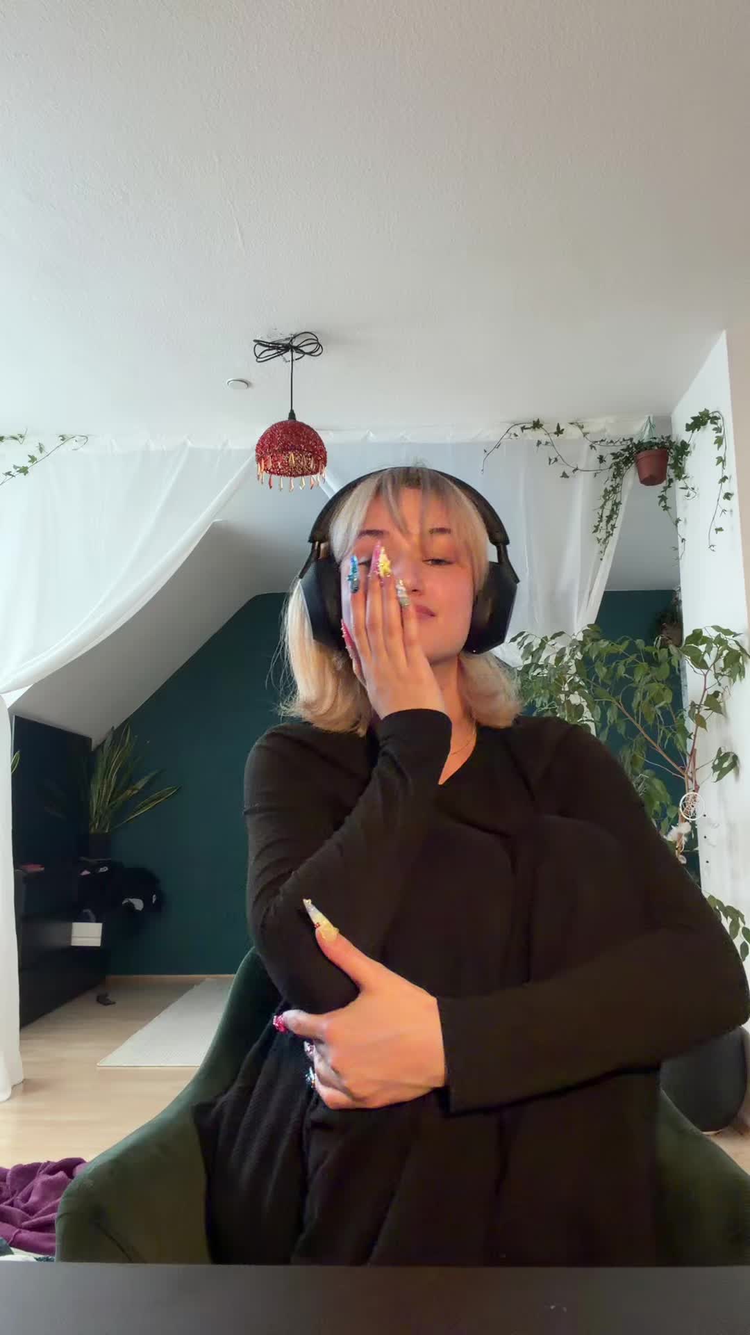 @hanna.linn