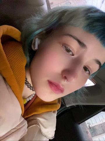 @Molli🫂