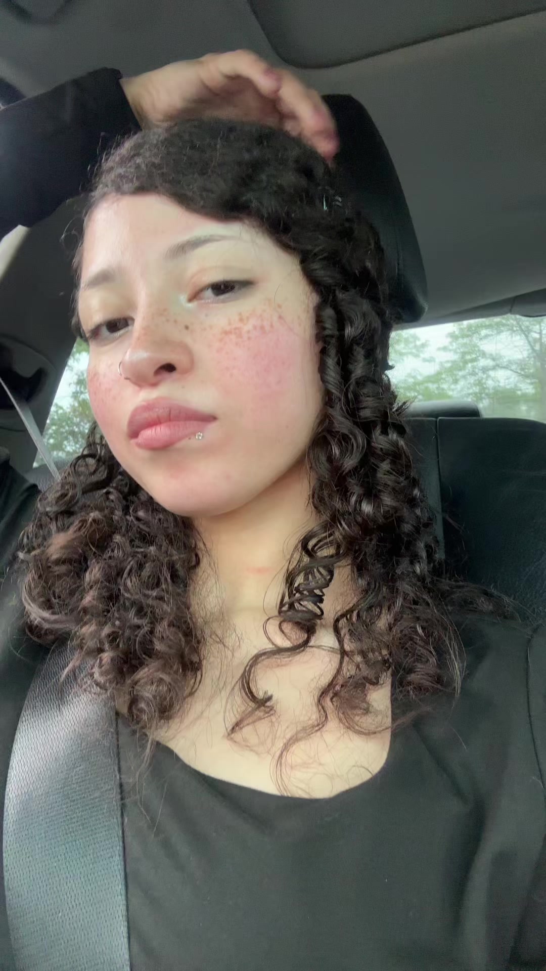 @Jneee