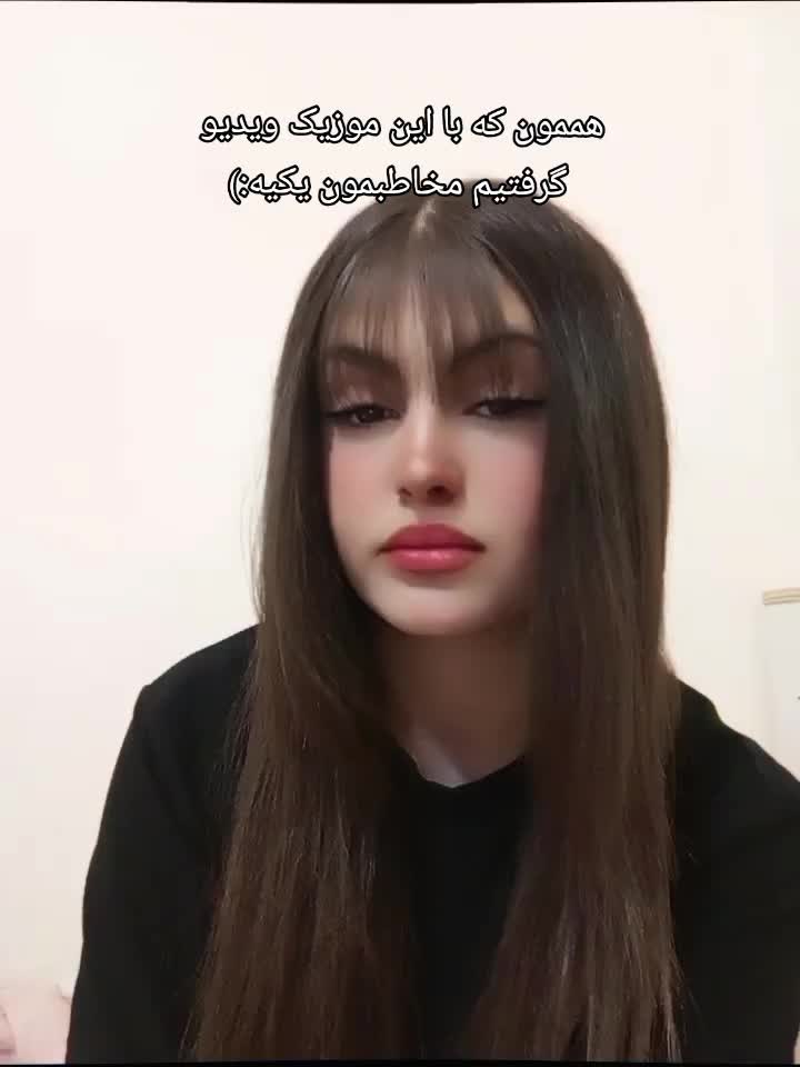 @theselenaw
