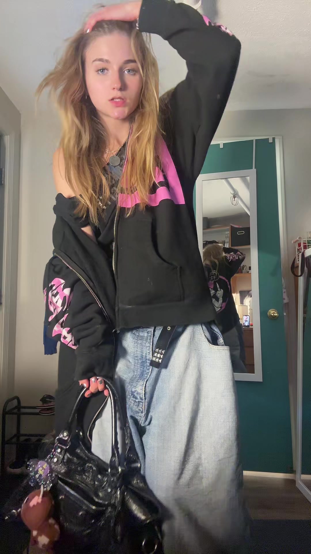 @elladaveyyyy