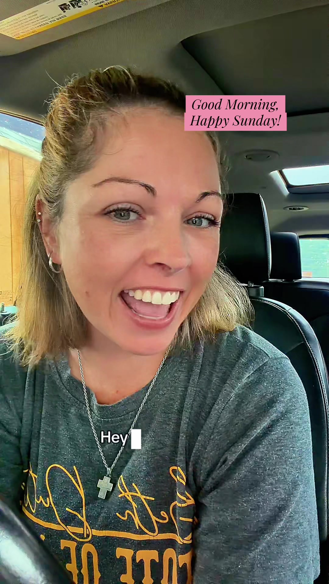 @momica_mama