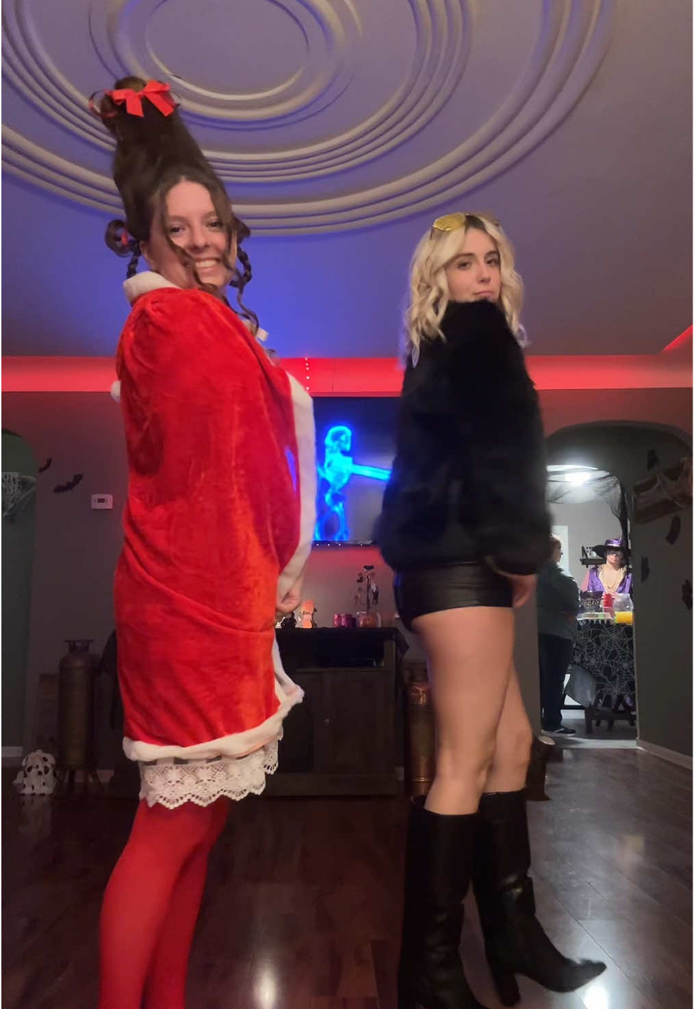 @Sydni