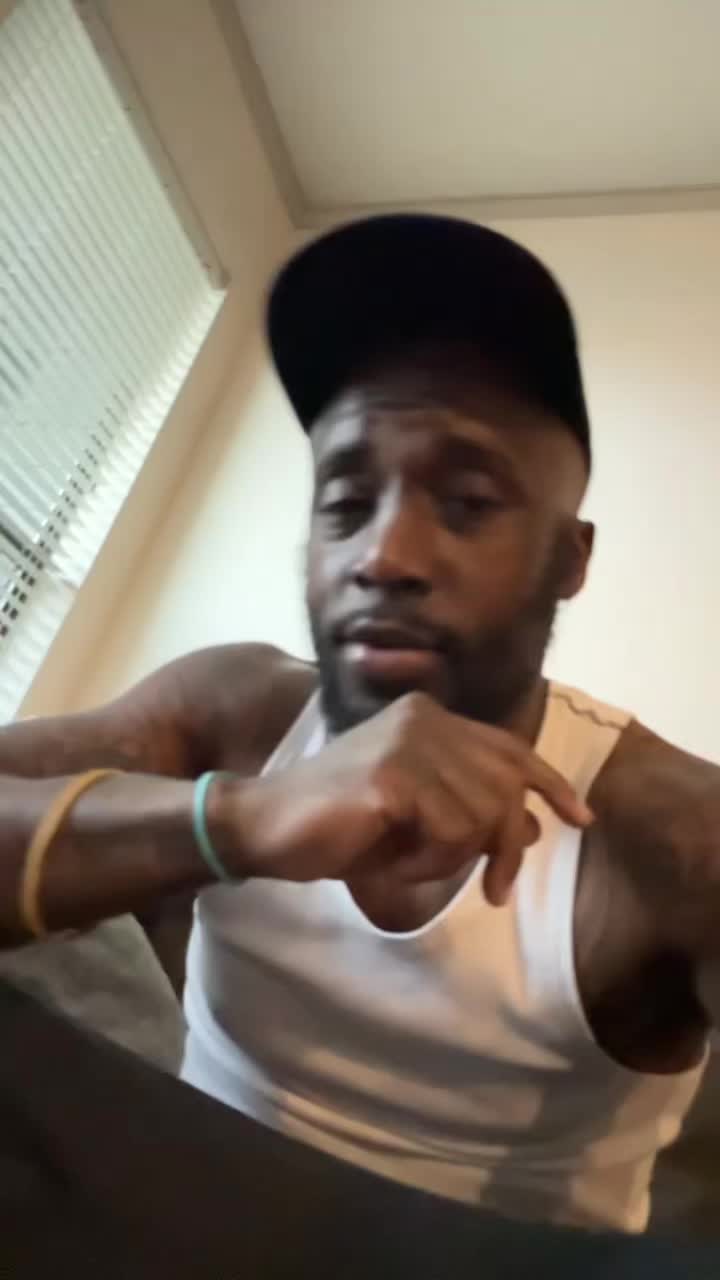 @Dez