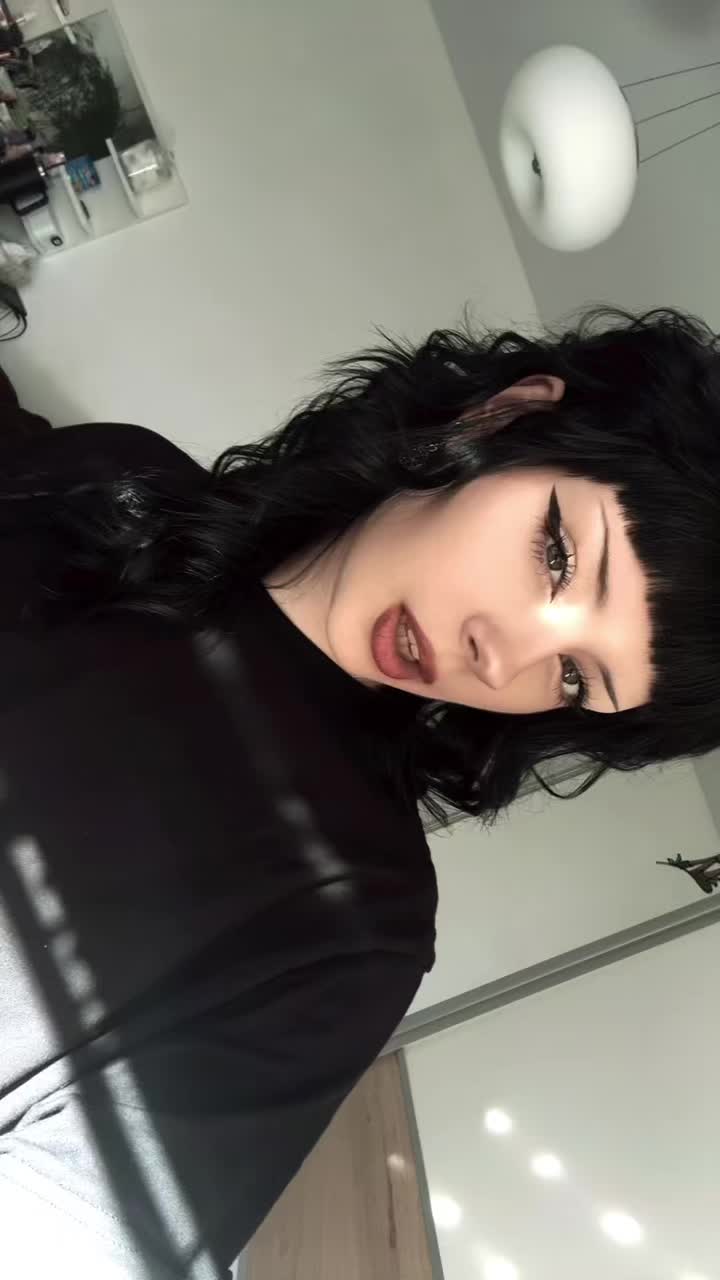 @⛧