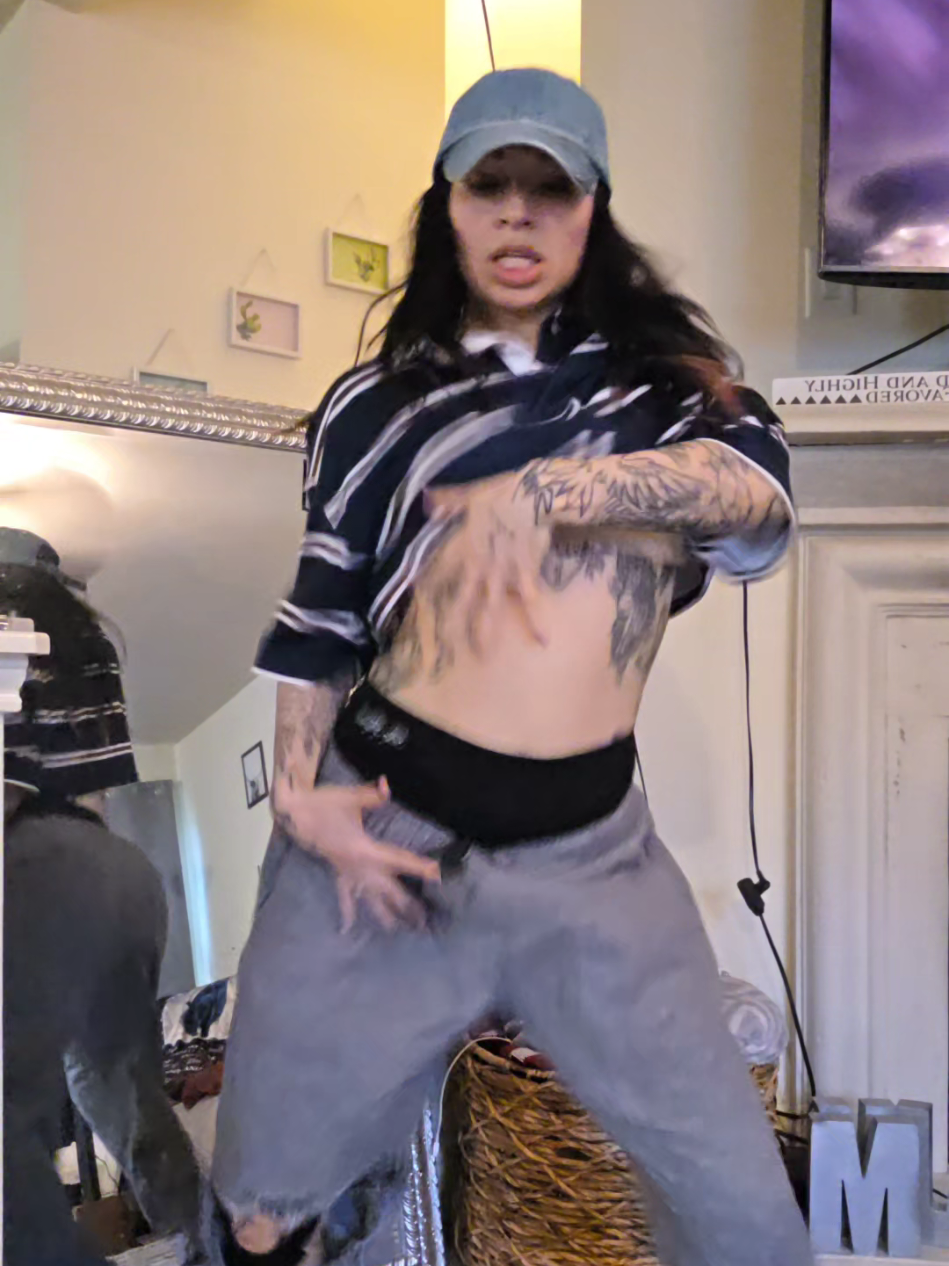 @karina