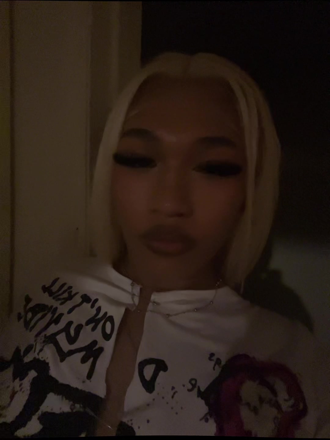 @Tee