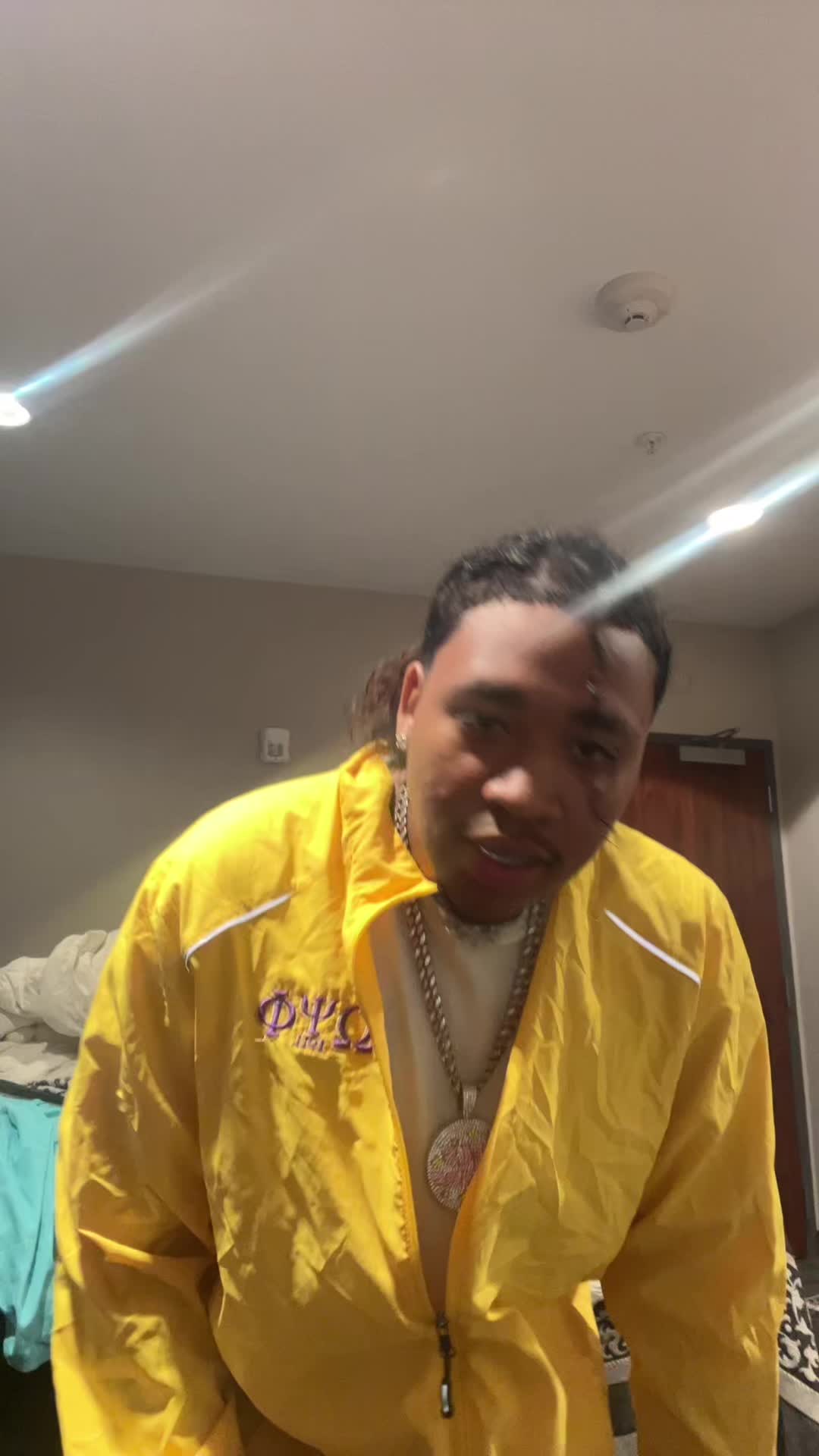 @yoojaylooo