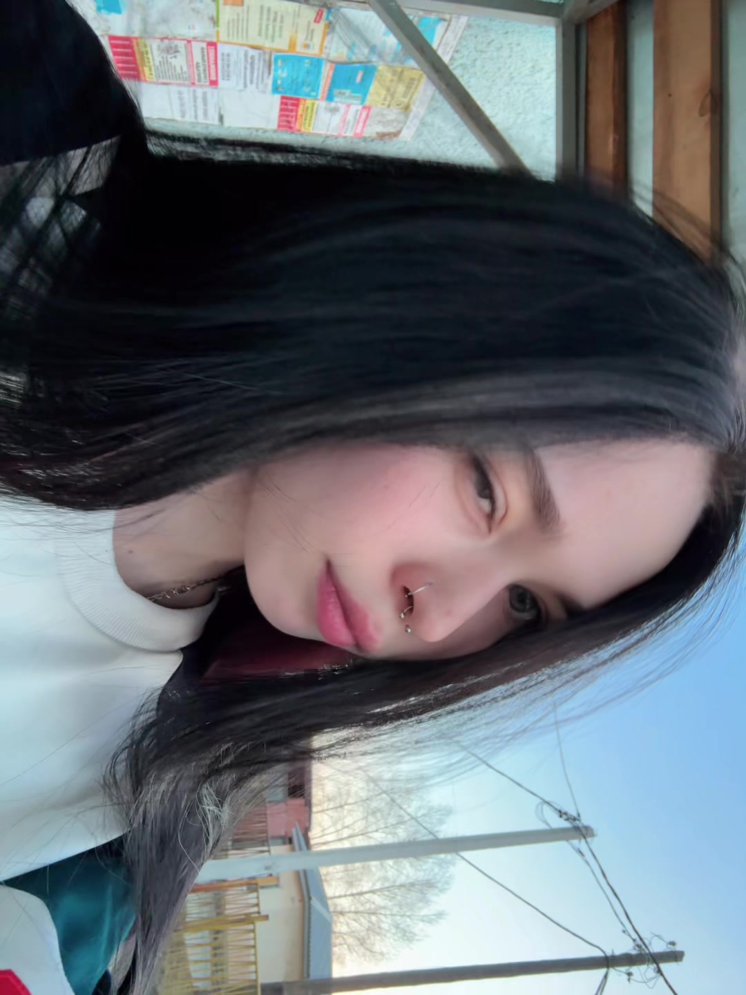 @_alish_