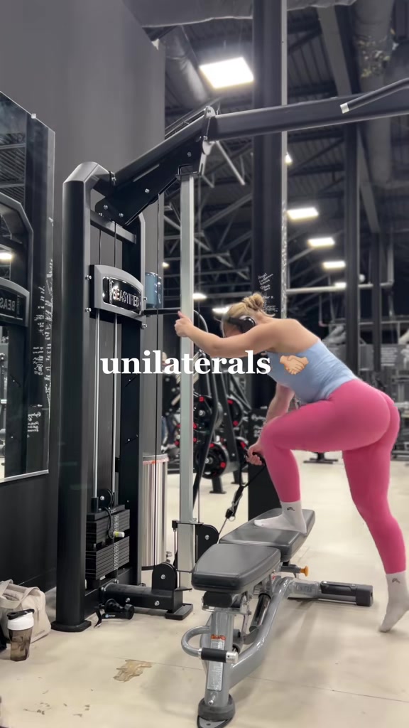 @BUILT BY LINDS