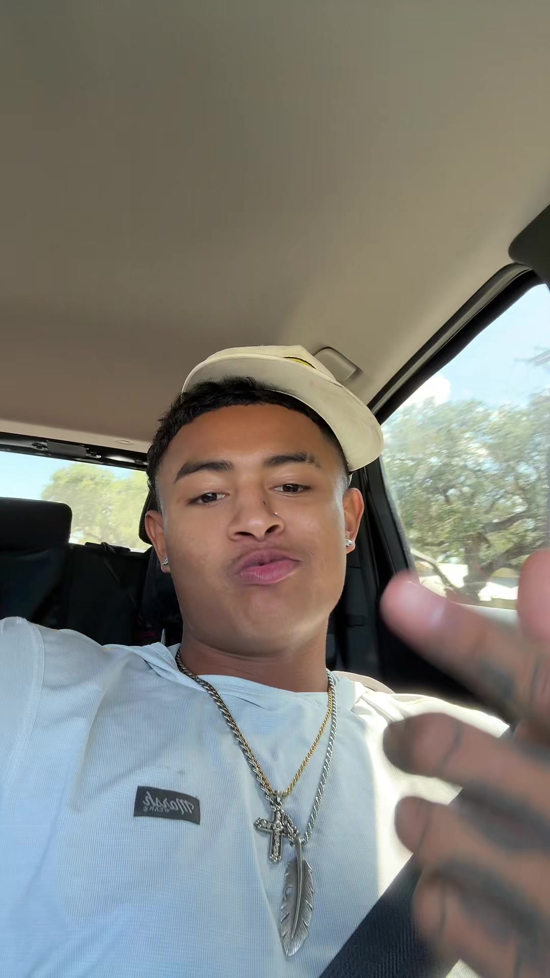@Lj
