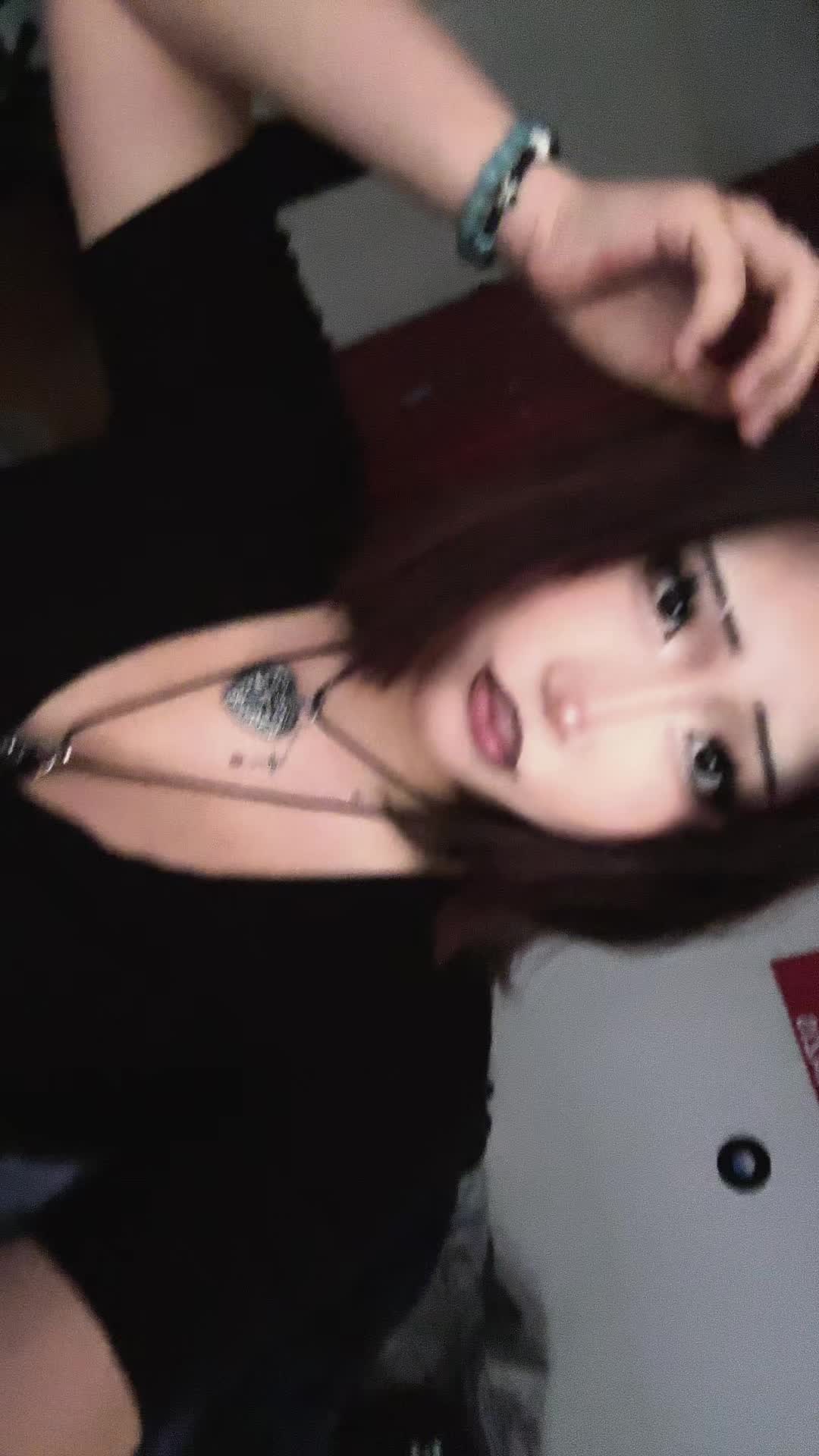 @sofiia🧟&zwj;♀️🤠