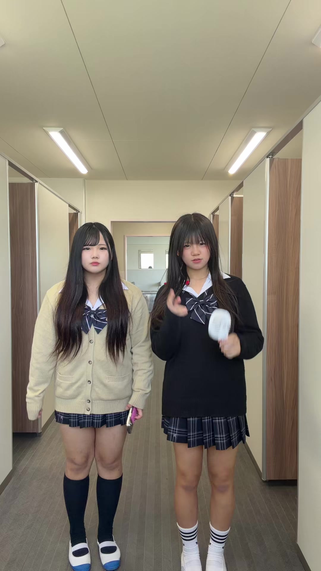 @アヤ