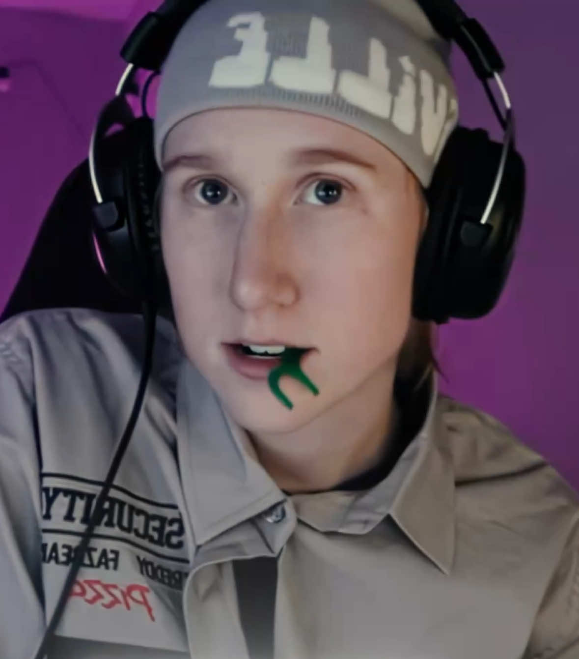 @Leona🗯️