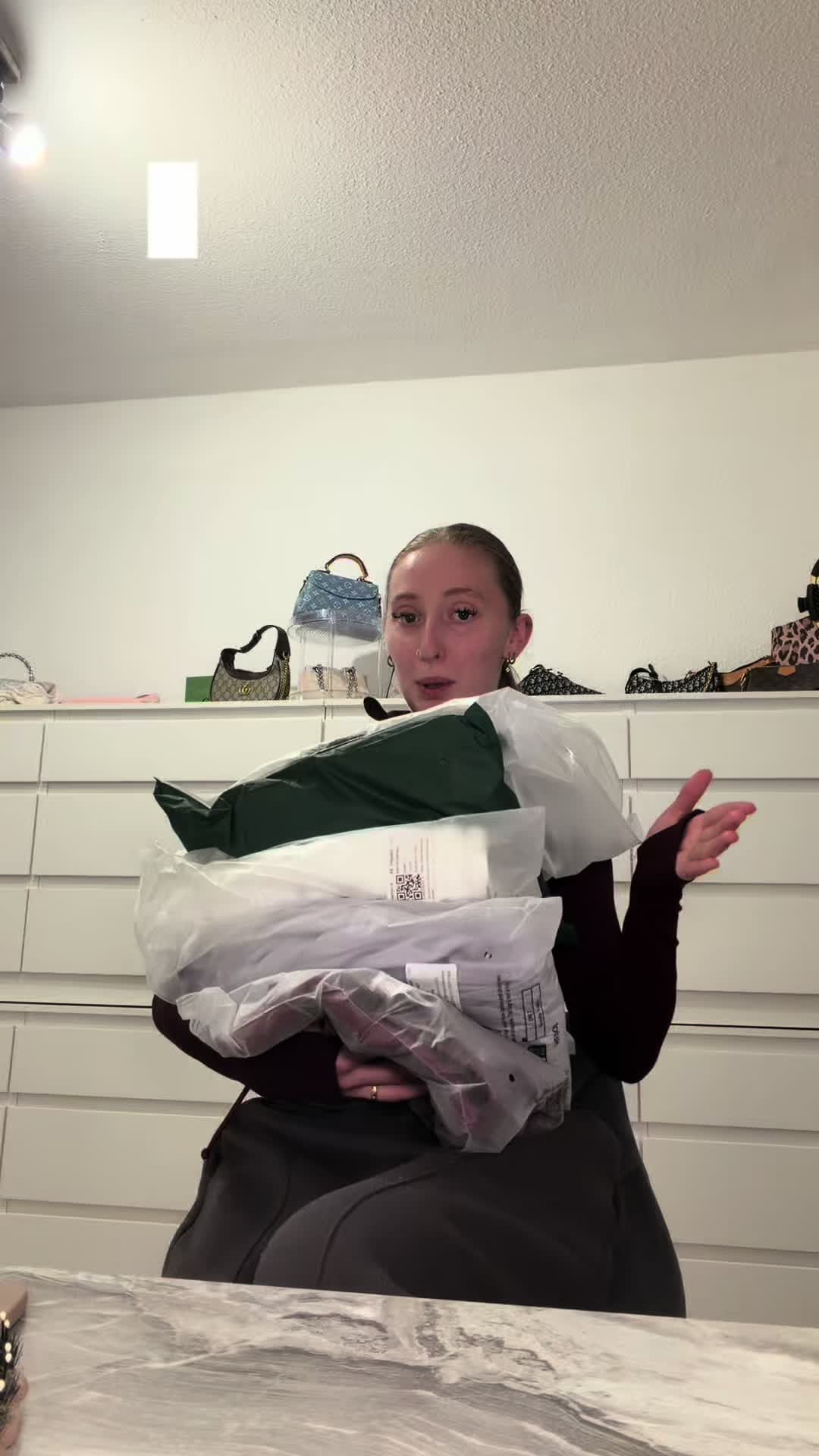 @Kira