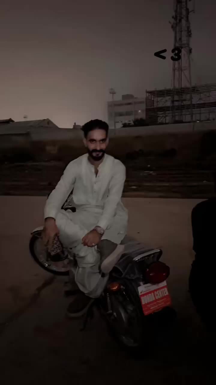 @𝙔𝙖𝙨𝙤𝙤 𝙇𝘼𝘿𝙇𝘼 ✌🏼