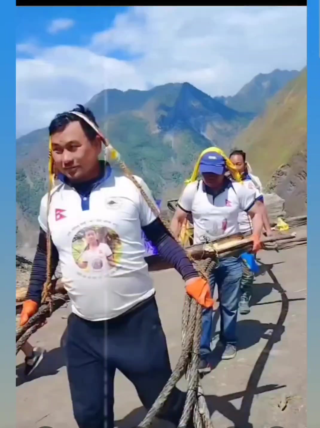 @म नेपाल हाँसेको हेर्न चाहन्छु।