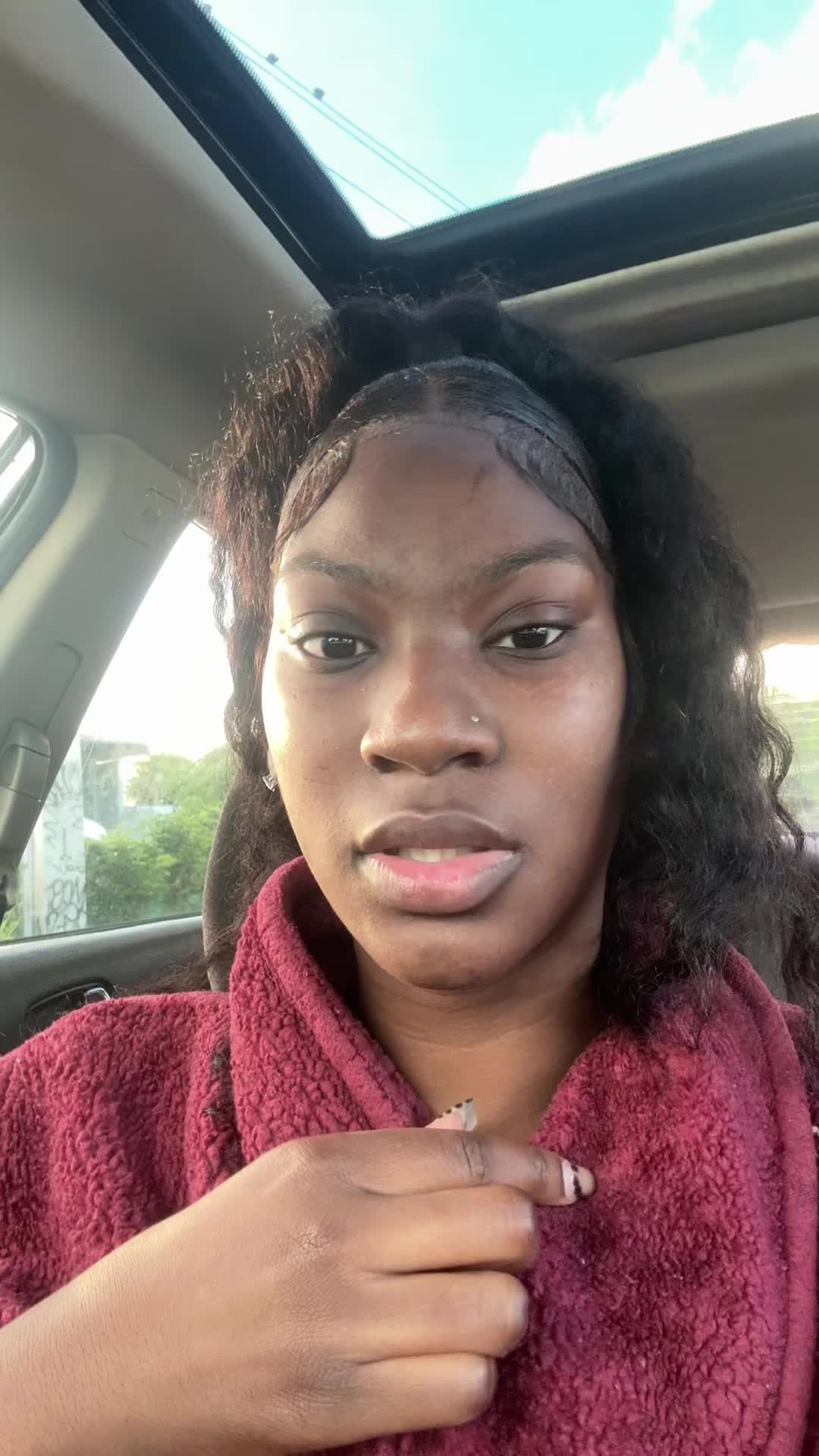 @Queen/content-Wiglady-mom