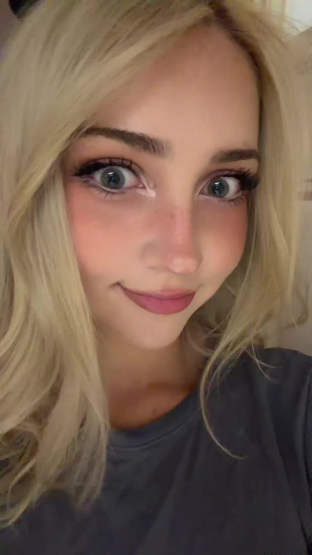@caroline :3