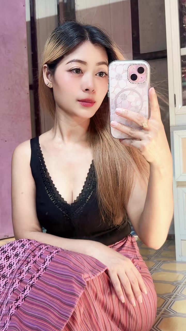 @Phyu