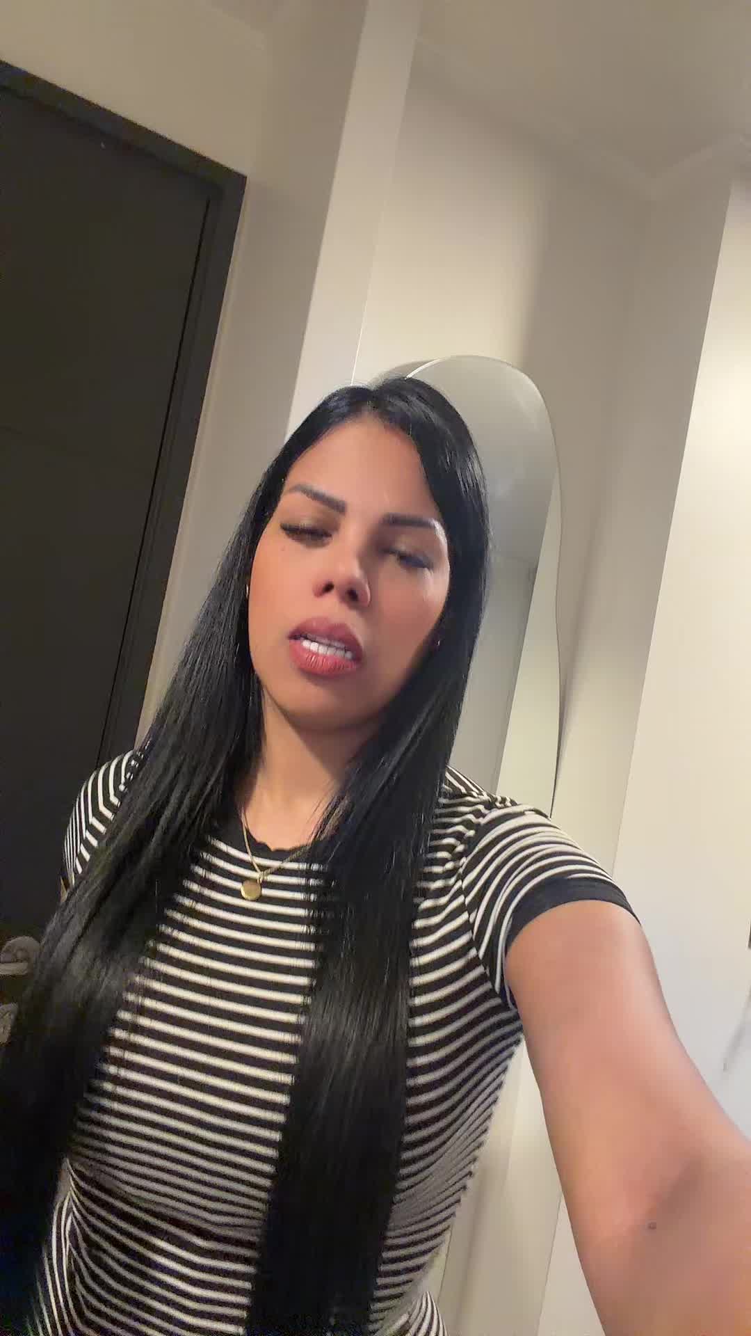 @𝓐𝓷𝓰𝓲𝓮💋