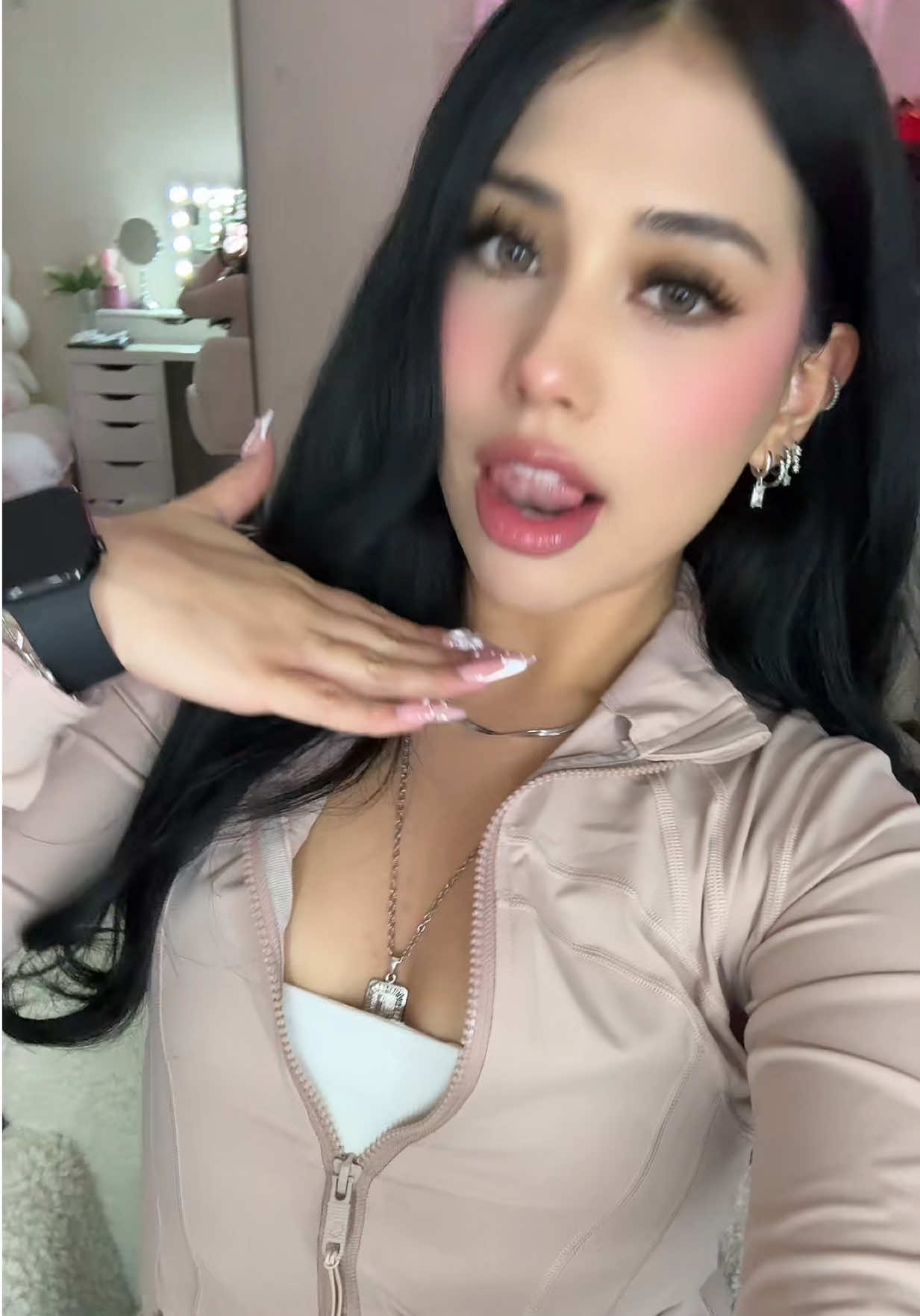 @𝓙<3