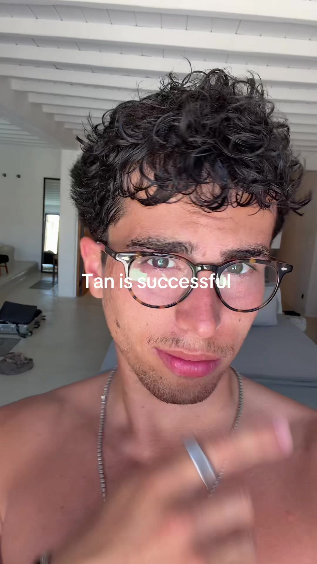 @Moanfaceemoji