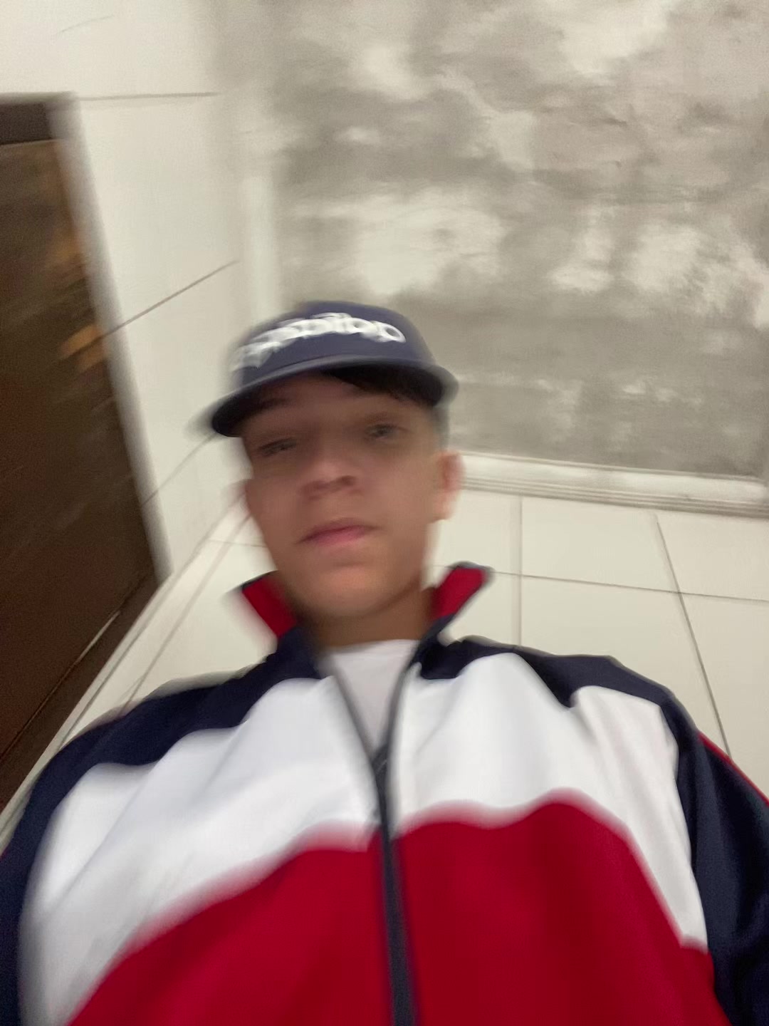@MENOR VH👑