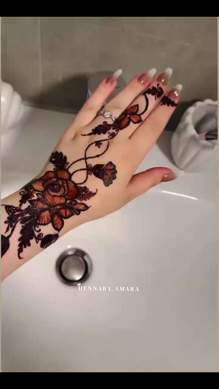 @H E N N A B Y _ A M A R A