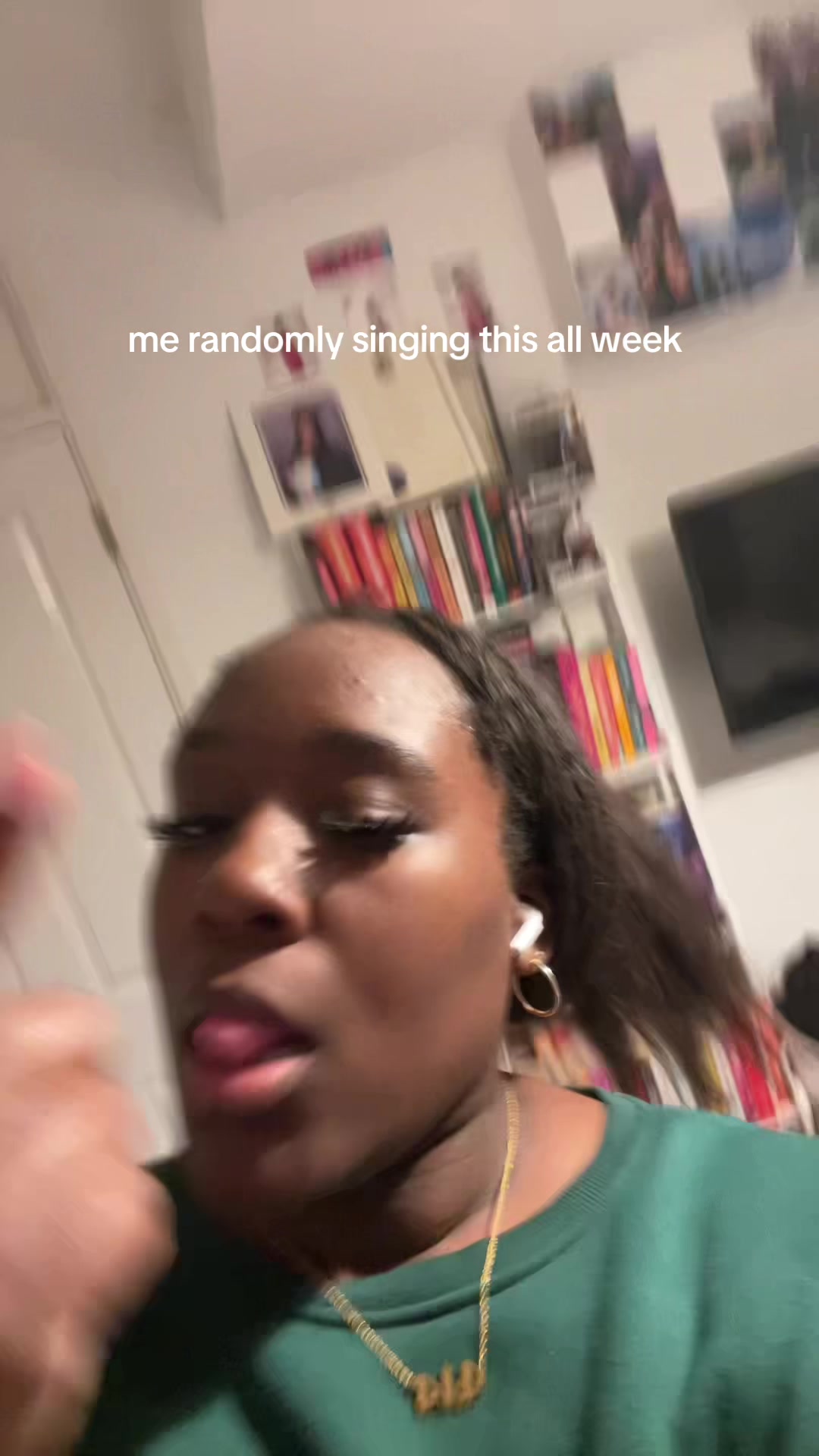 @elomara | bookish + psych