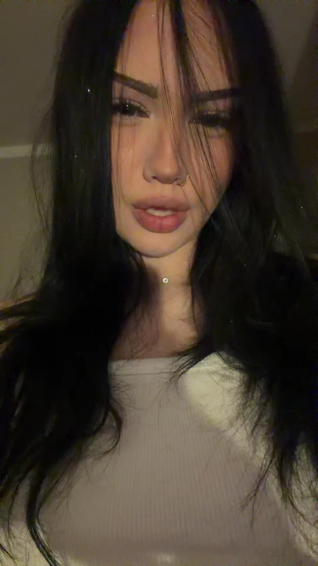 @настя хенни