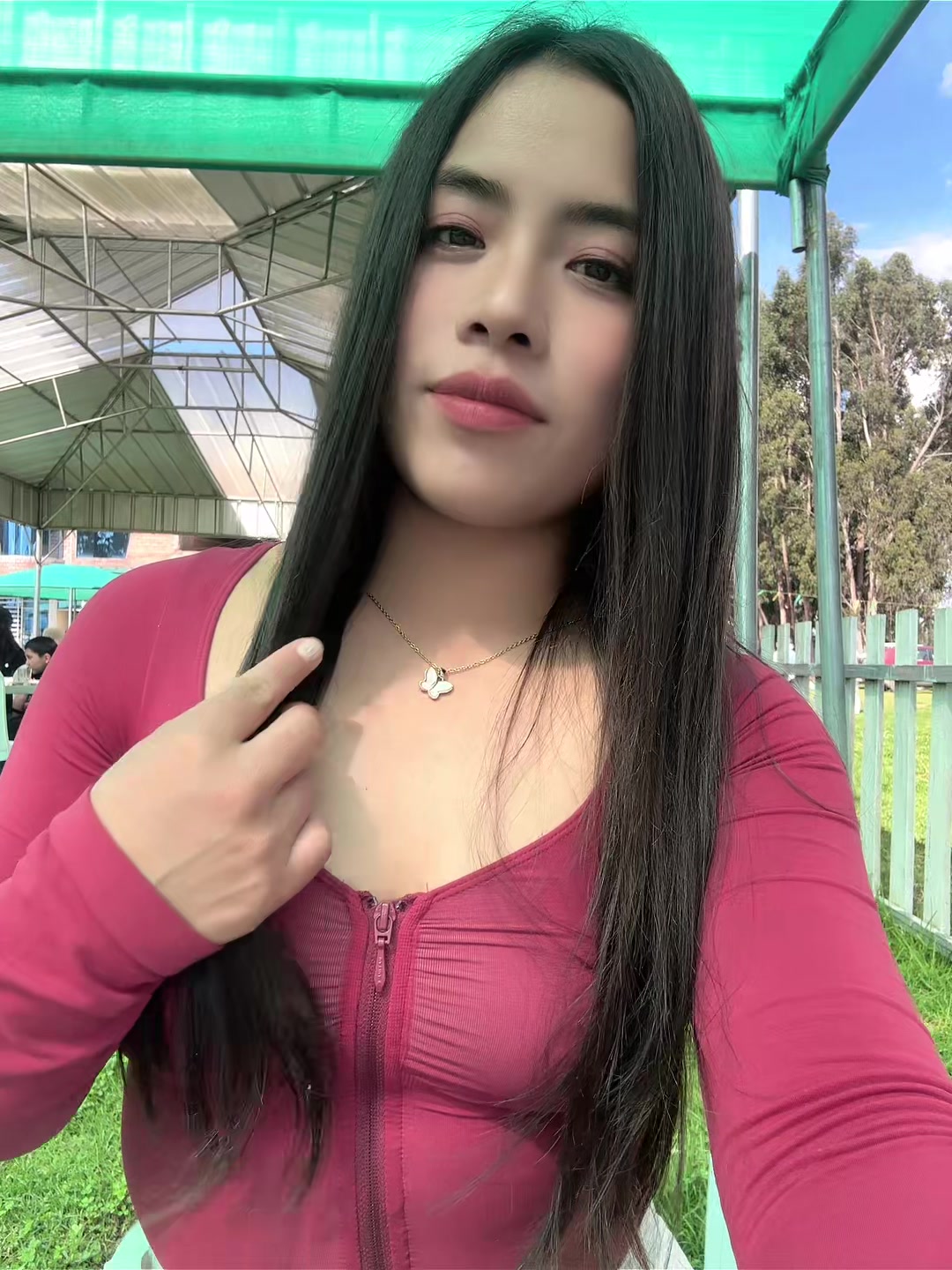 @~ 𝓢𝓪𝓻𝓪𝓲 𝓡𝓸𝓳𝓪𝓼 🍒~