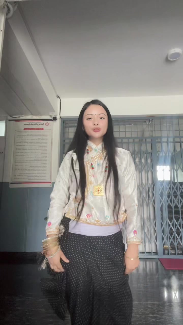 @Pᥫ᭡