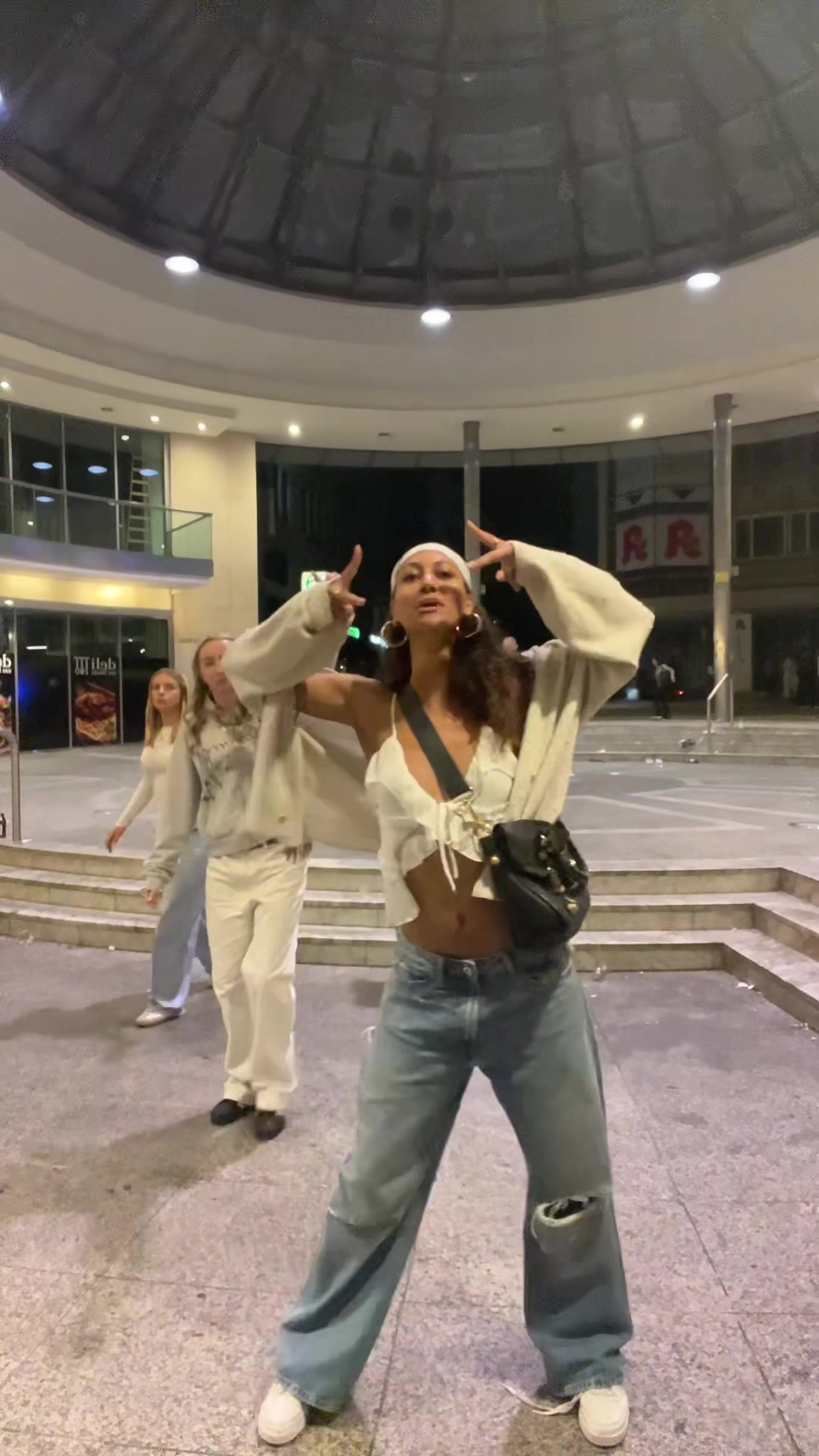 @mai