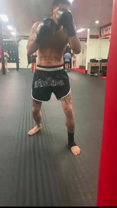 @Zamora1o3
