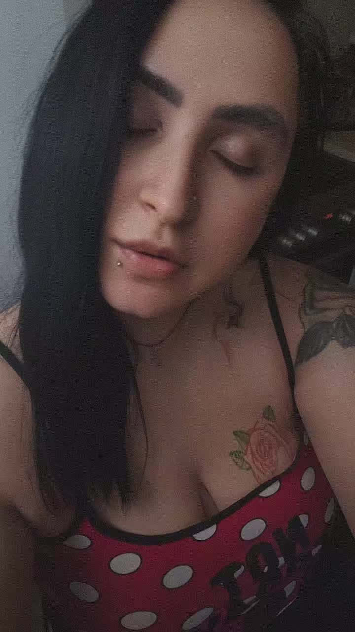 @Czoorna💋😈