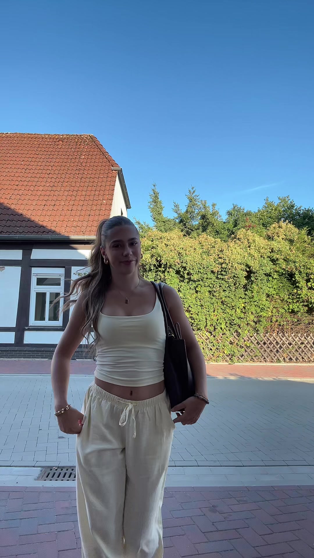 @leonaaisk