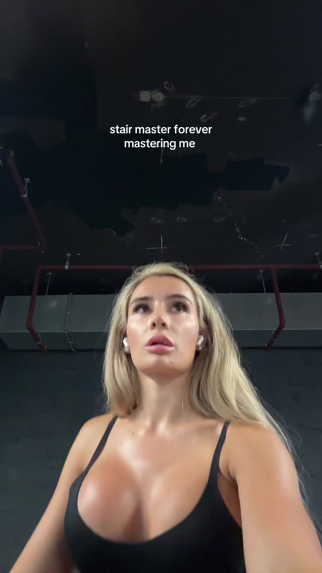 @HollyDemicol