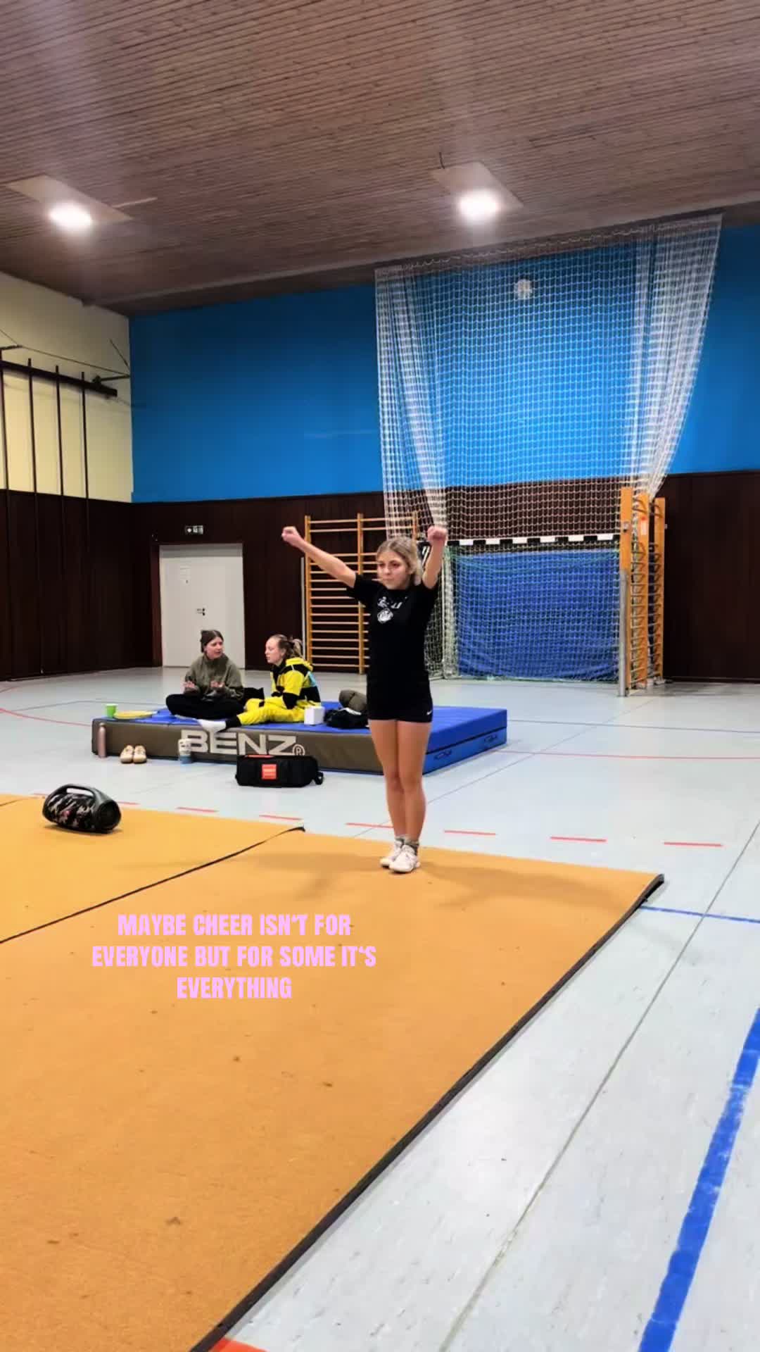 @tumblewithmiaa