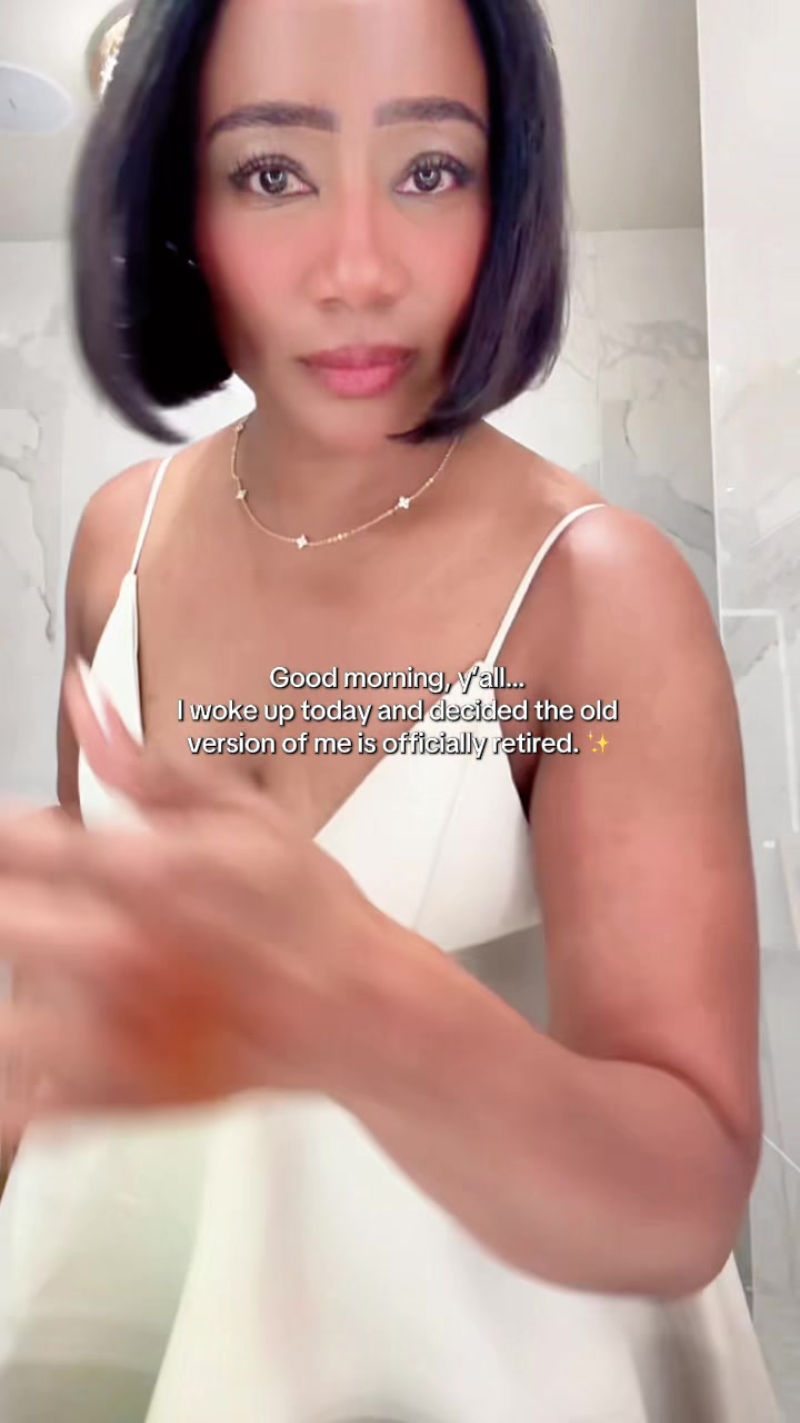 @EffortlesslyChiic