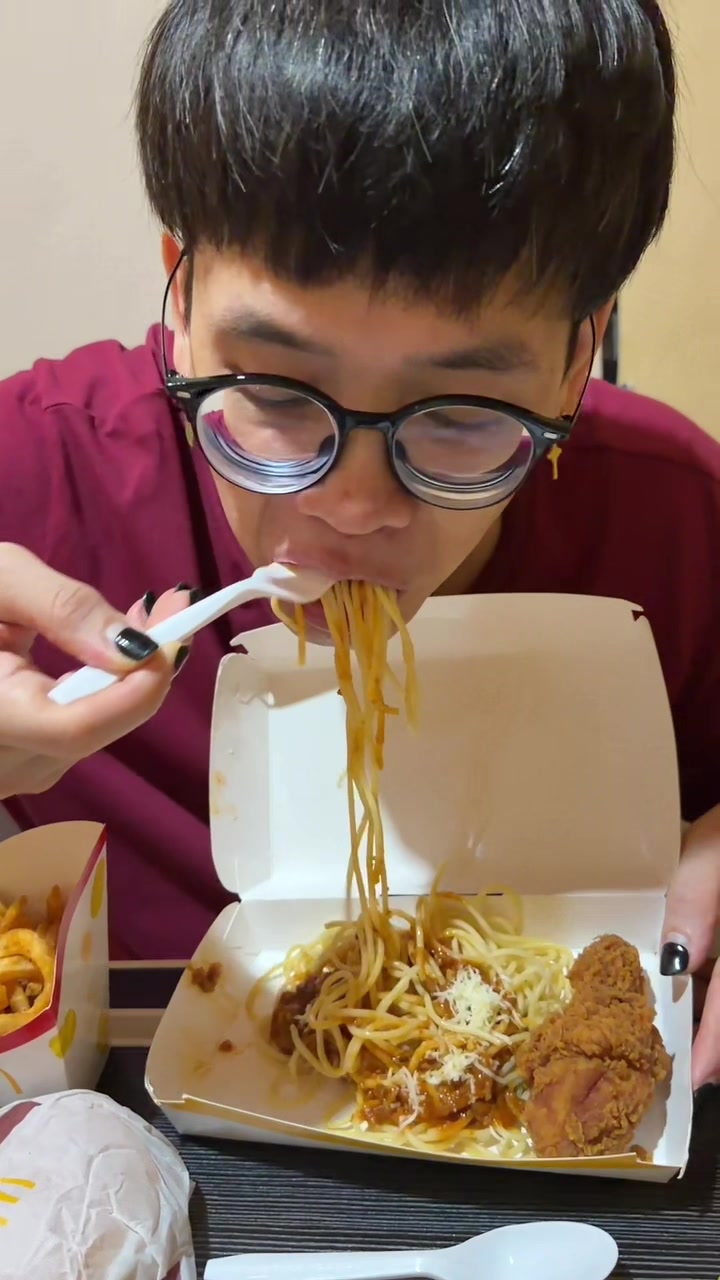 @Aku Makan Yah
