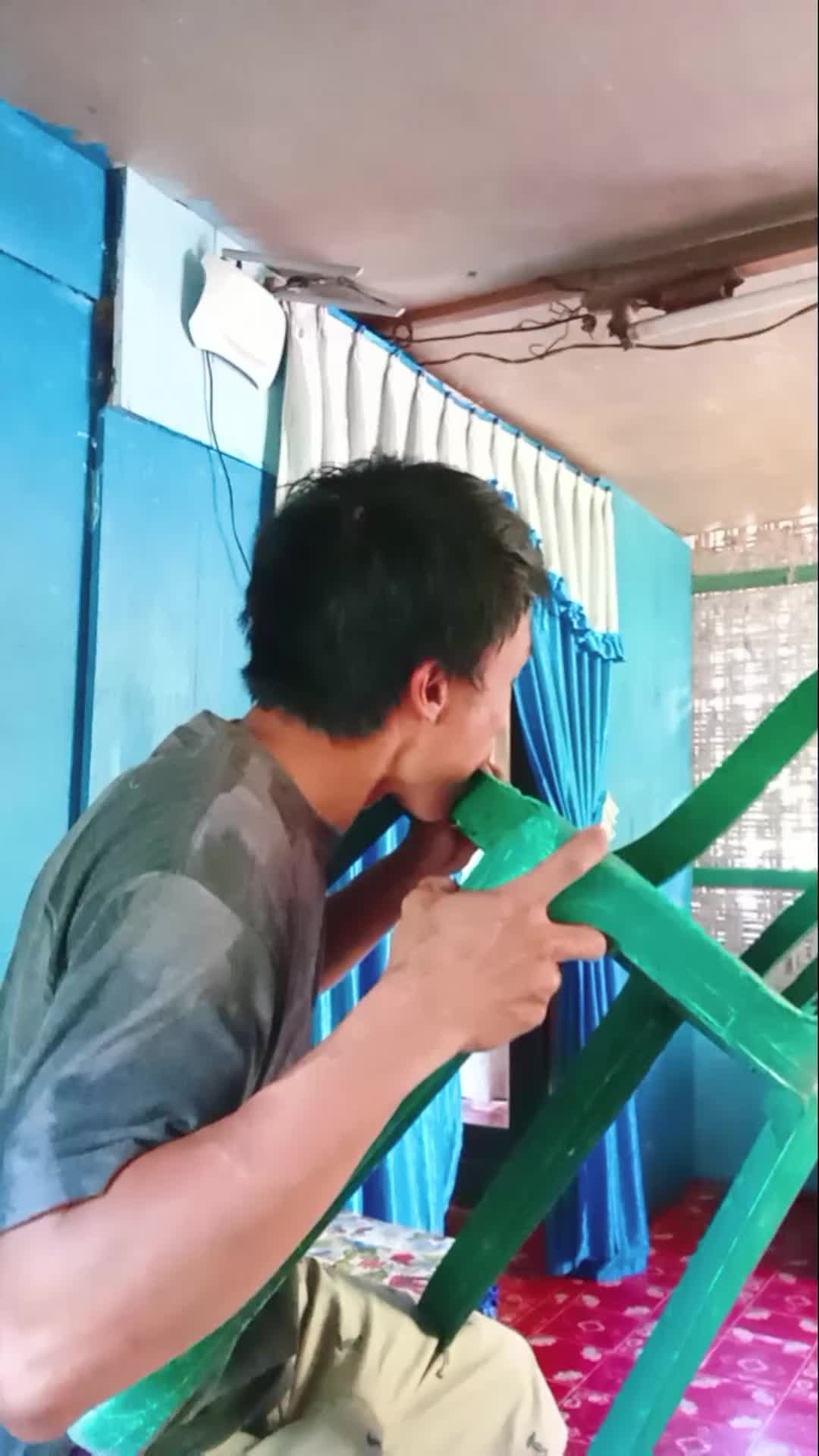 @🙊