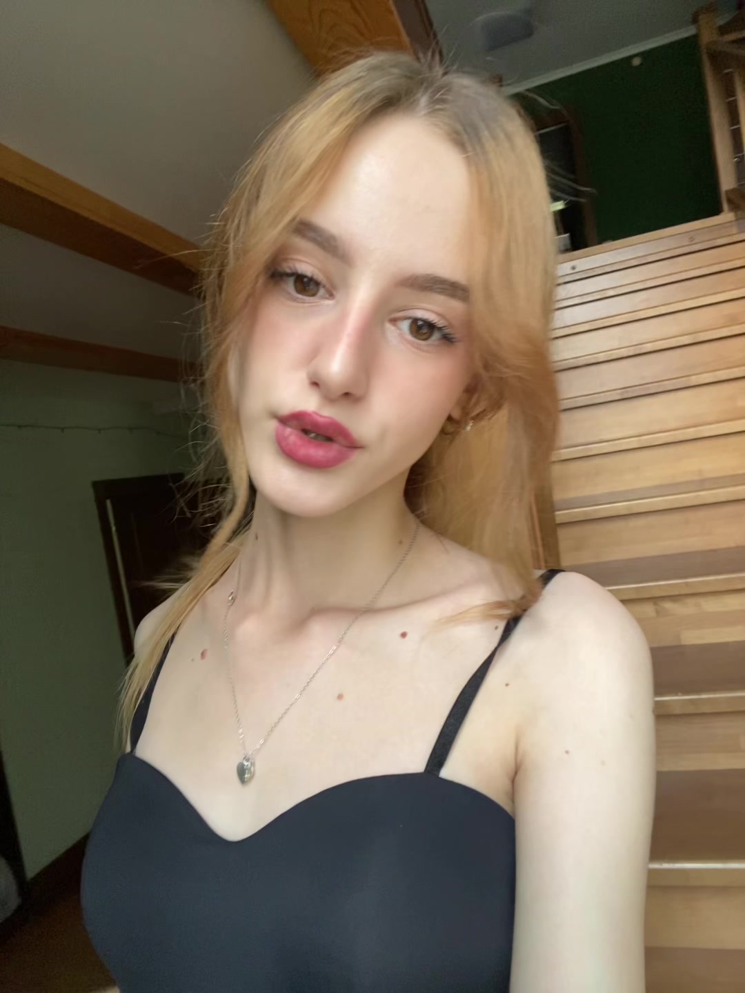@gs.