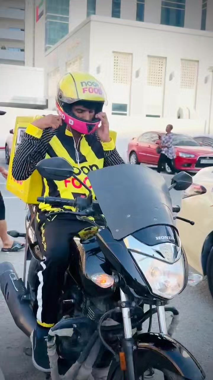 @dãñï🇦🇪