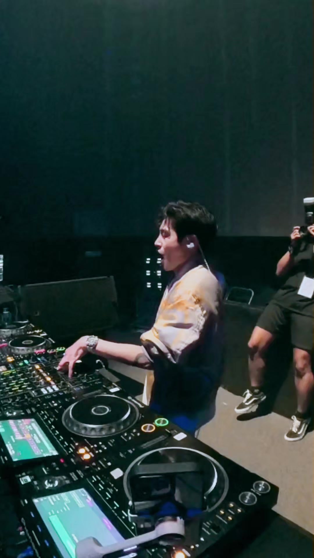@DJ Panda