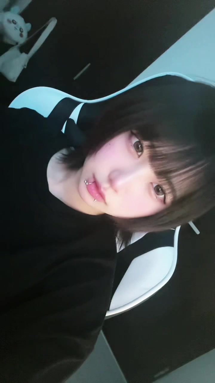 @りる