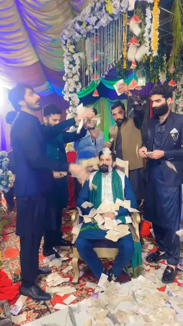@ShehroZ BhaNdaRa 🇪🇭