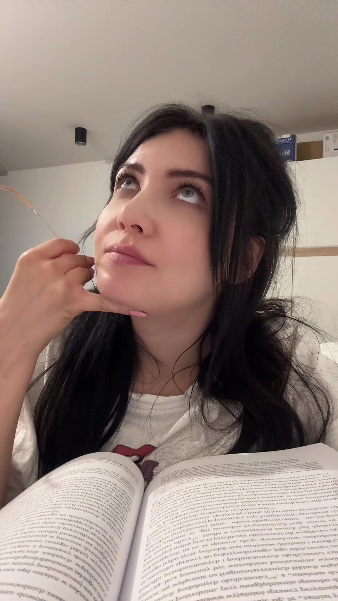 @Mira🦋✨